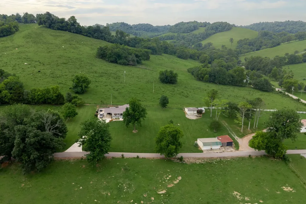 120 Gerald Boyce Road Shelbyville TN 37160