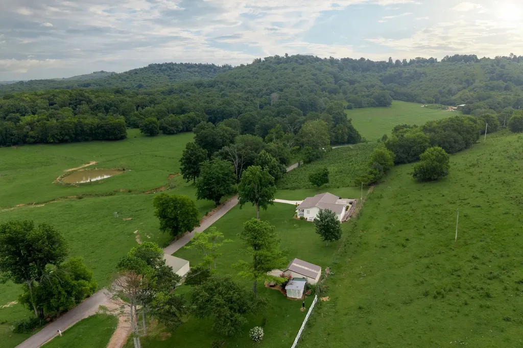 120 Gerald Boyce Road Shelbyville TN 37160