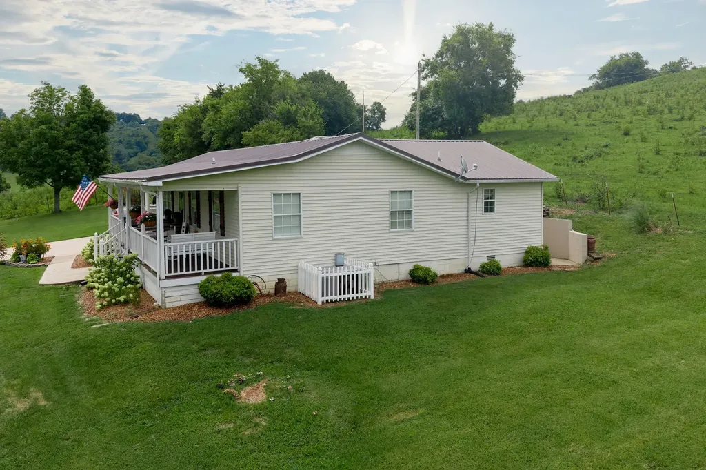 120 Gerald Boyce Road Shelbyville TN 37160