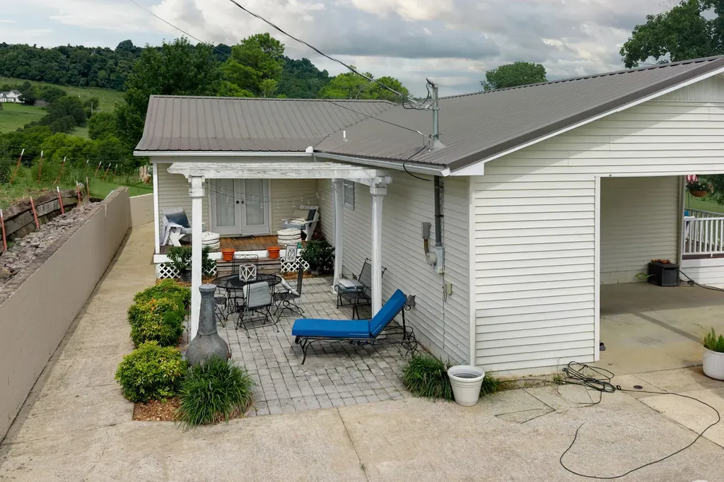 120 Gerald Boyce Road Shelbyville TN 37160