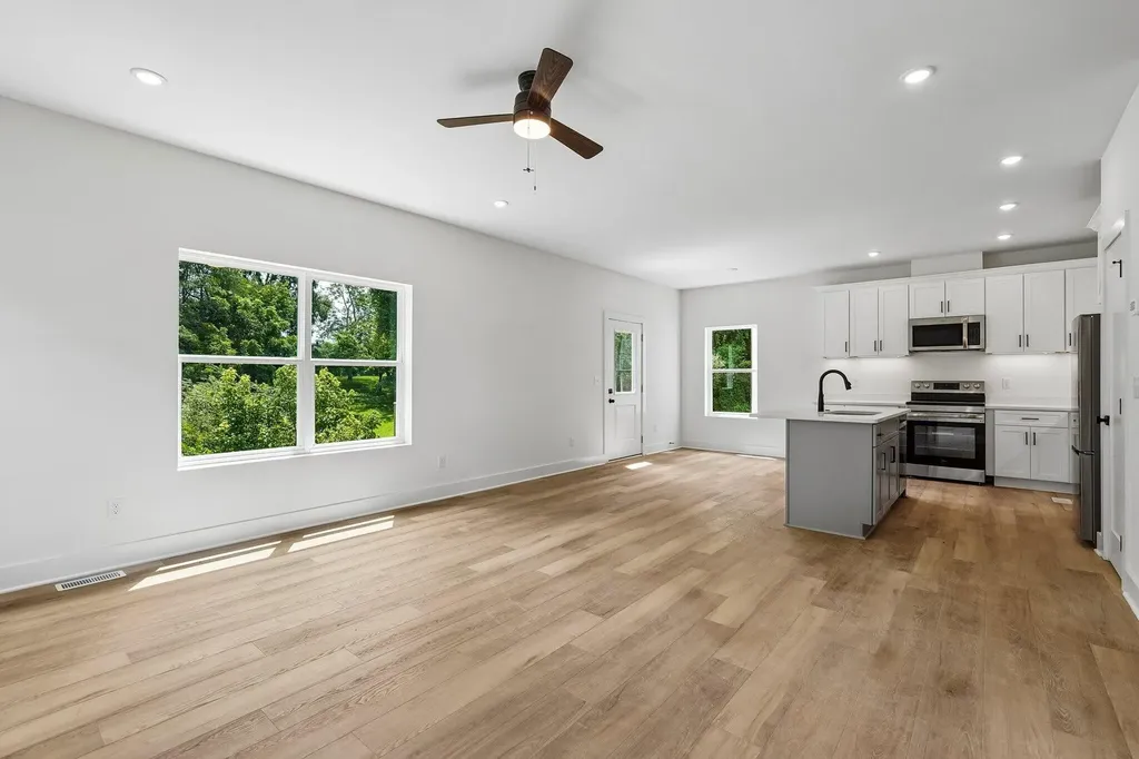 1809 Golf Club Road Old Hickory TN 37138