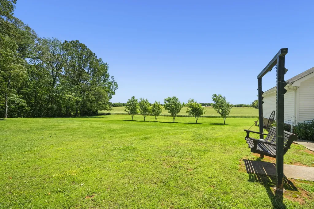 9559 Highway 49, E Orlinda TN 37141