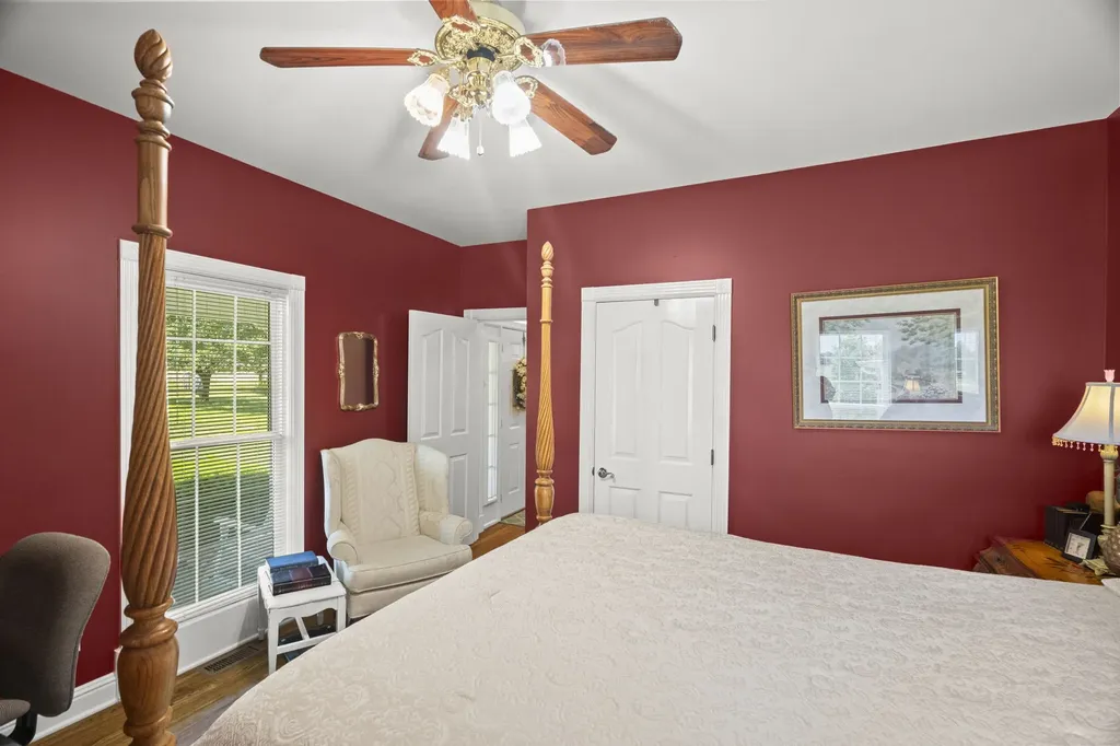 9559 Highway 49, E Orlinda TN 37141