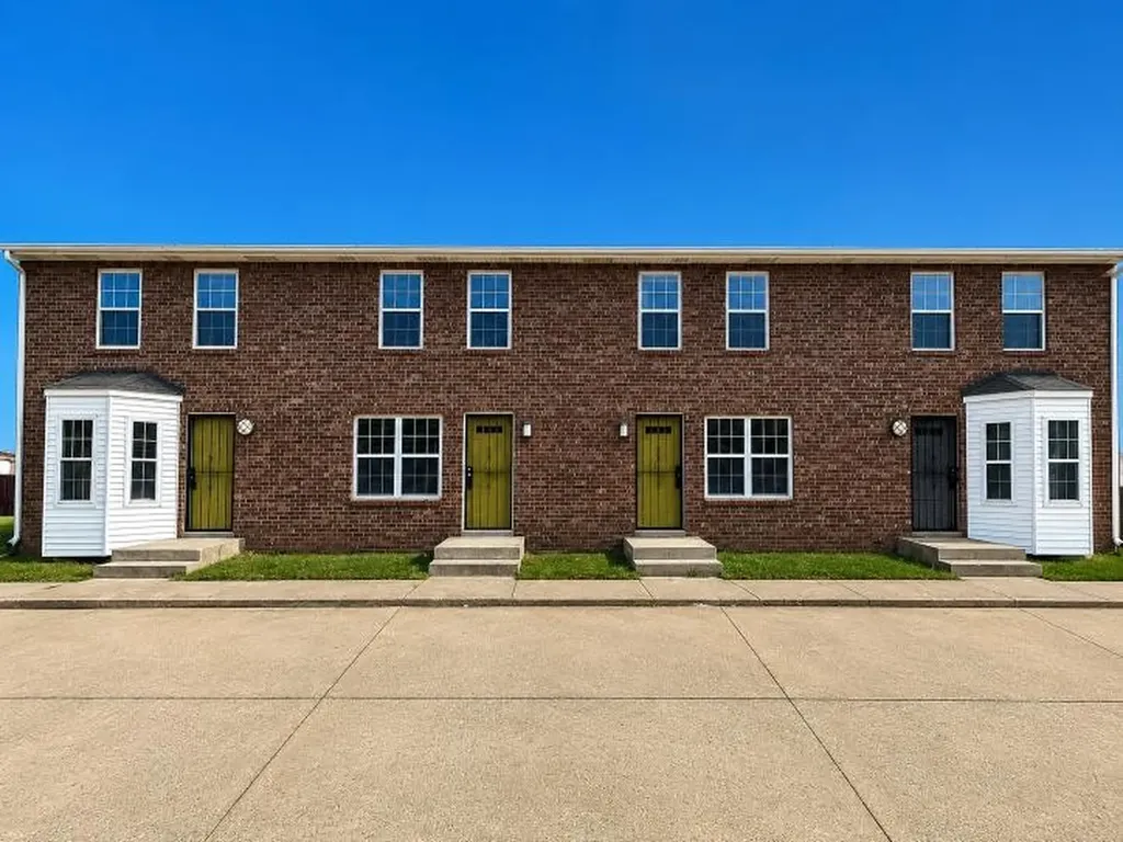 2004 Tynewood Drive Clarksville TN 37042