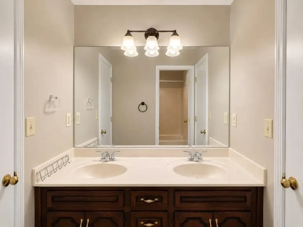 2004 Tynewood Drive Clarksville TN 37042