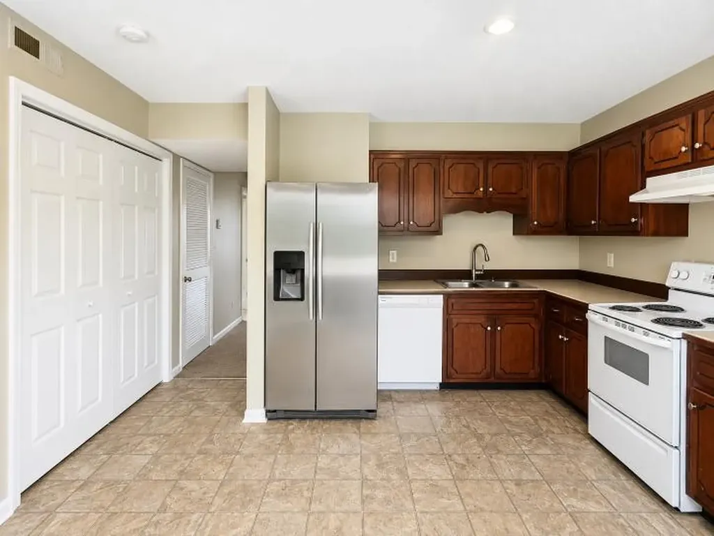 2004 Tynewood Drive Clarksville TN 37042