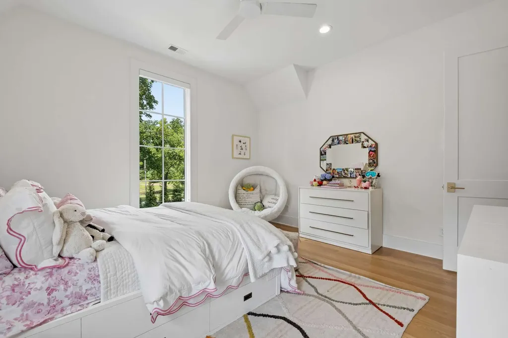 835 Battery Lane Nashville TN 37220
