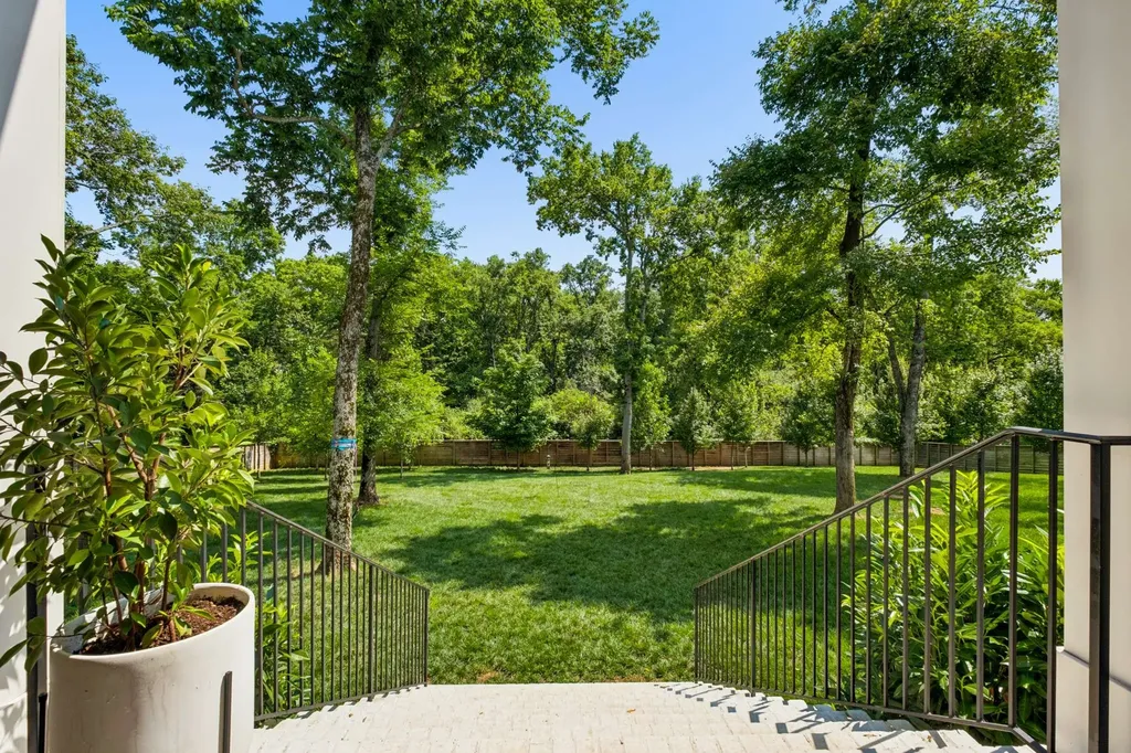 835 Battery Lane Nashville TN 37220