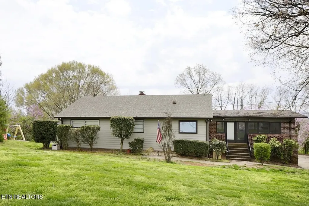 4701 Westover Terrace Knoxville TN 37914