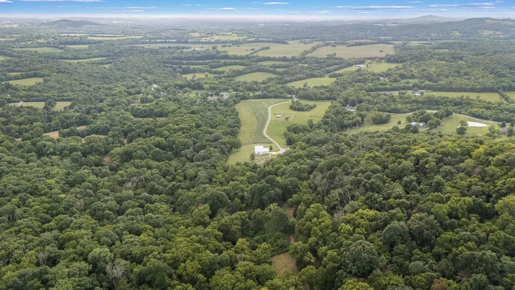 104 Hickerson Road Wartrace TN 37183