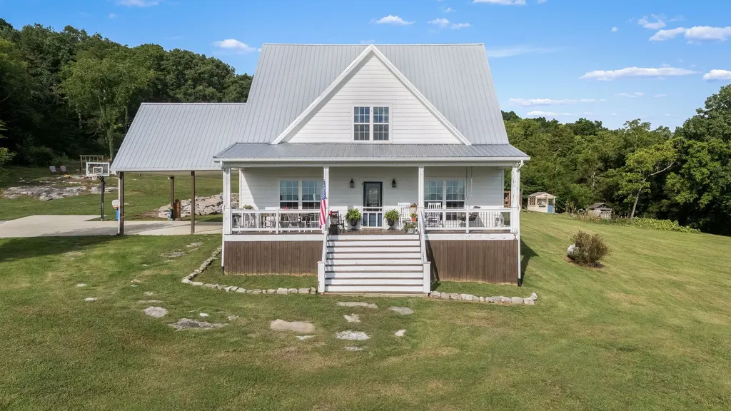 104 Hickerson Road Wartrace TN 37183
