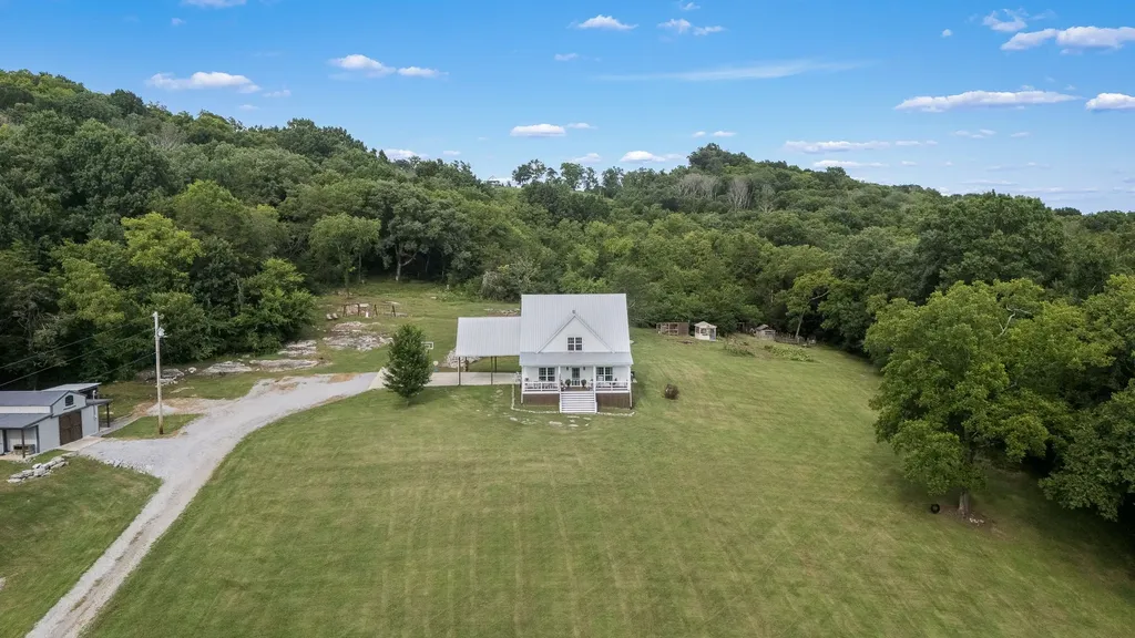 104 Hickerson Road Wartrace TN 37183