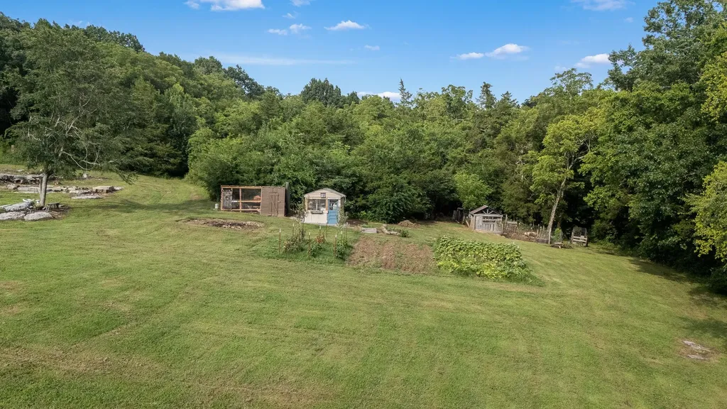 104 Hickerson Road Wartrace TN 37183