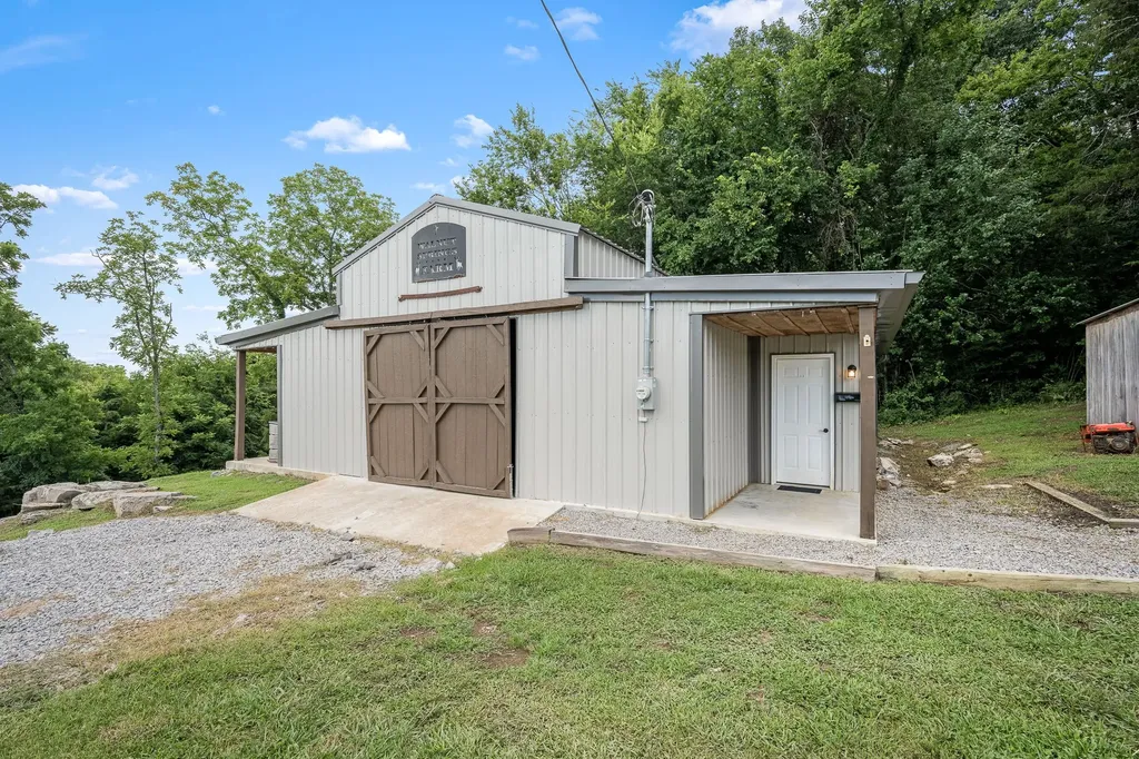 104 Hickerson Road Wartrace TN 37183