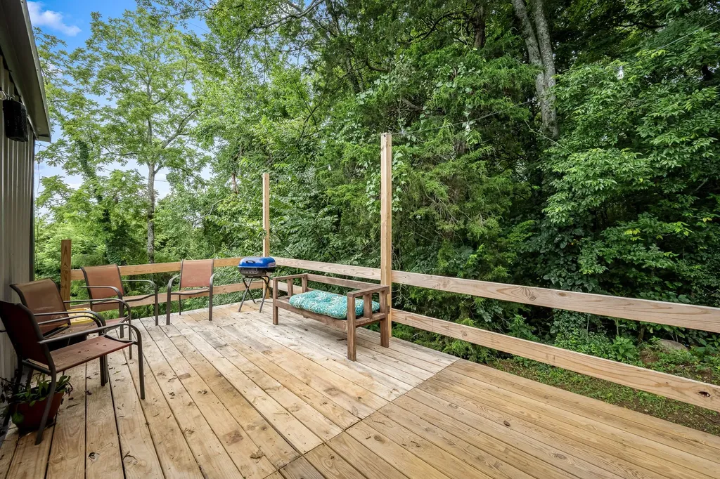104 Hickerson Road Wartrace TN 37183