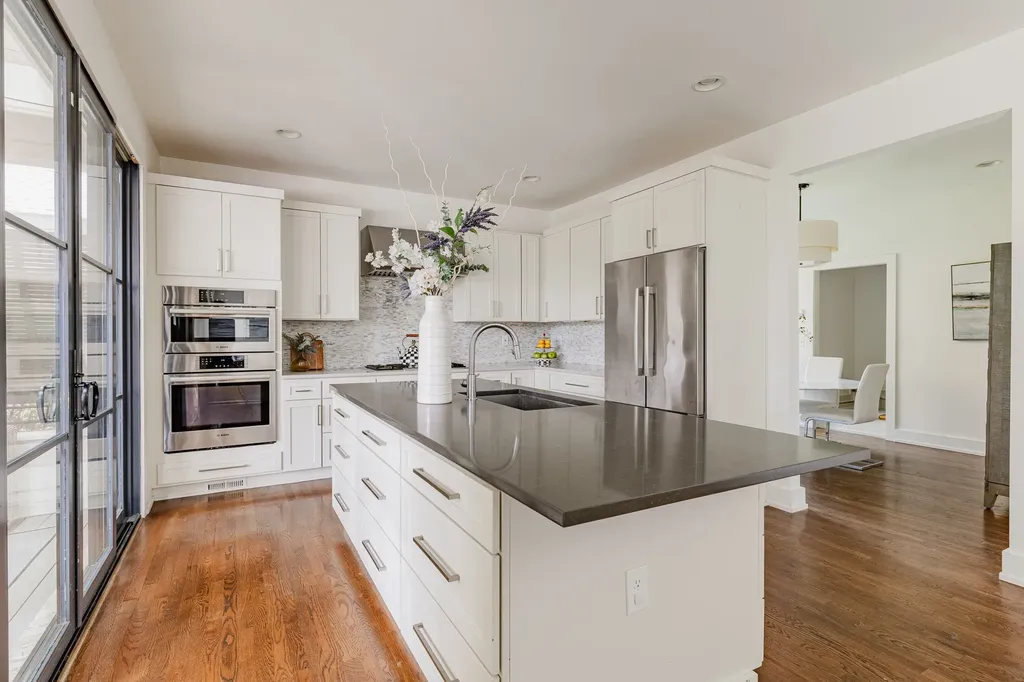 4236 Jamesborough Place Nashville TN 37215