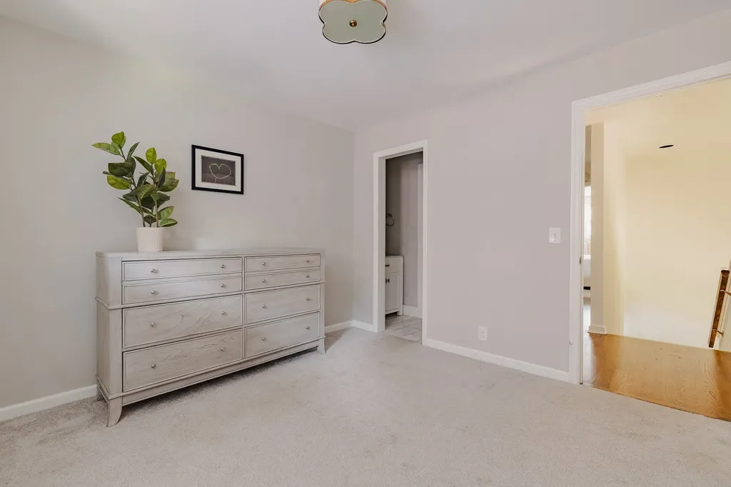 4236 Jamesborough Place Nashville TN 37215