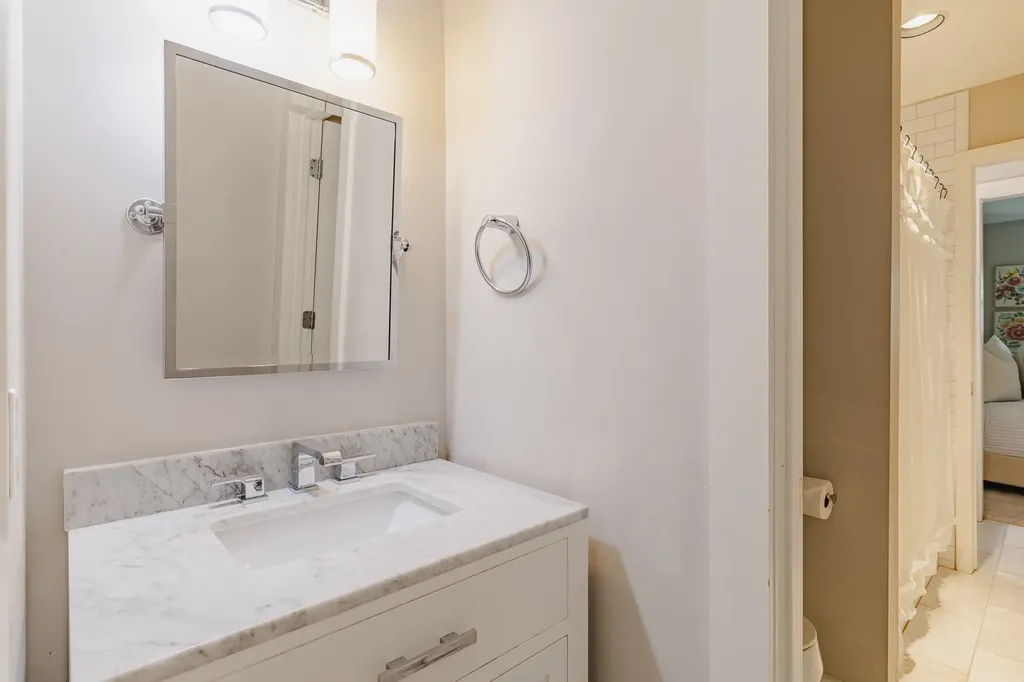4236 Jamesborough Place Nashville TN 37215