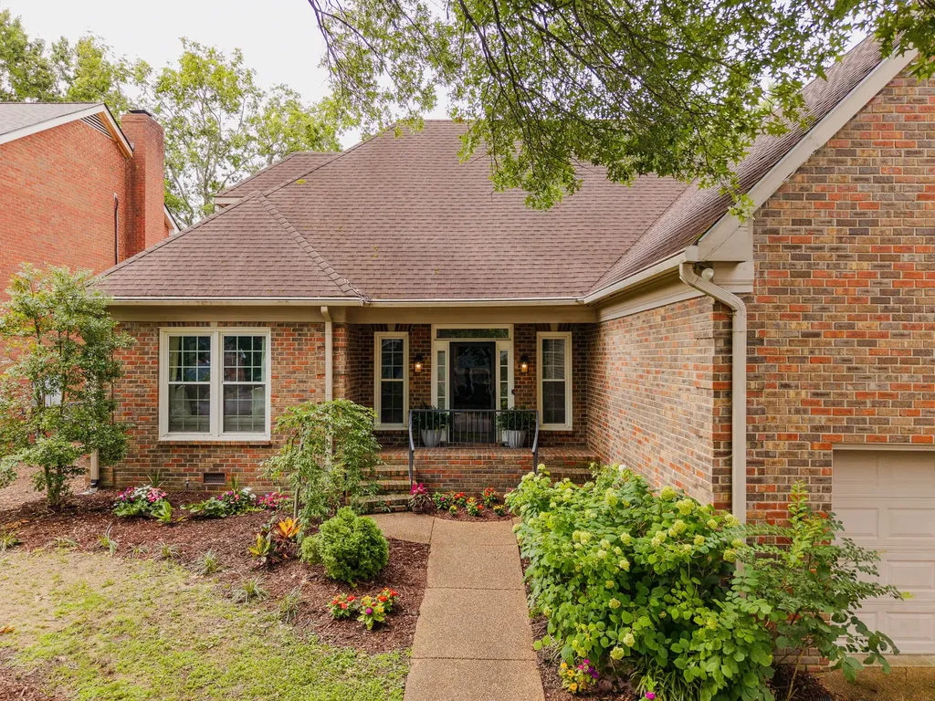 4236 Jamesborough Place Nashville TN 37215