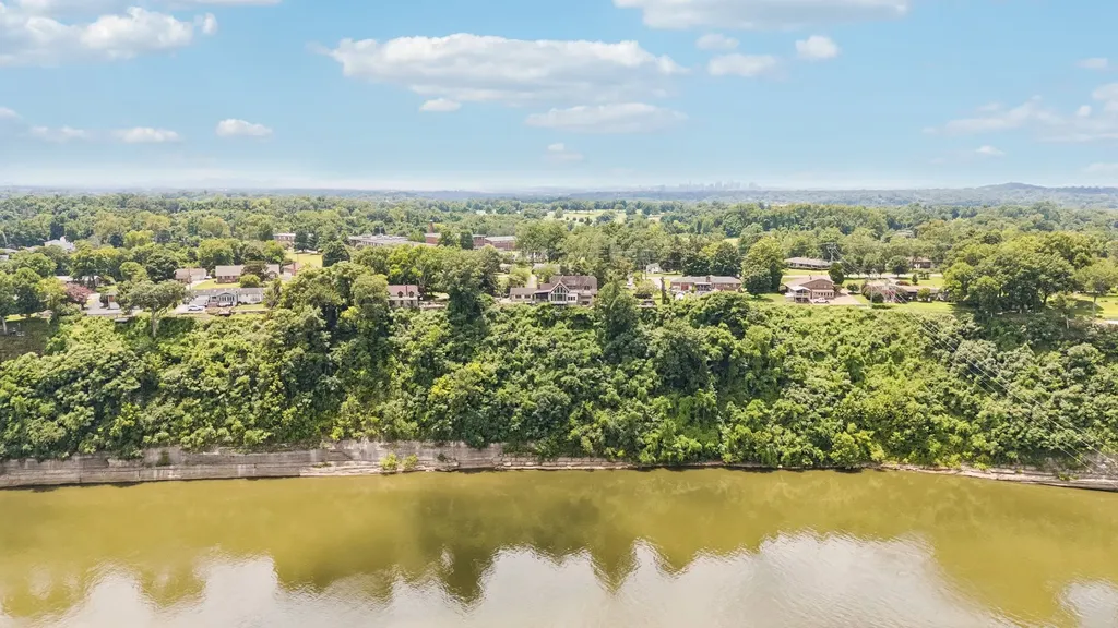 2990 Mcgavock Pike Nashville TN 37214