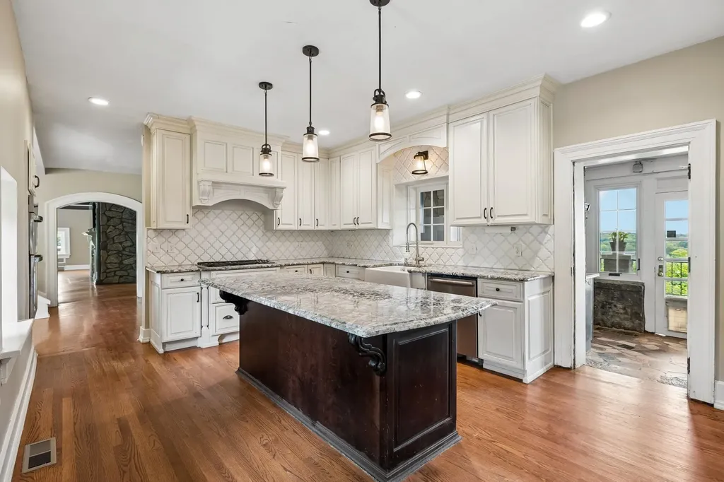 2990 Mcgavock Pike Nashville TN 37214