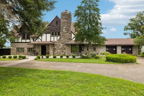 2990 Mcgavock Pike Nashville TN 37214
