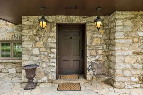 2990 Mcgavock Pike Nashville TN 37214