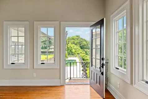 2990 Mcgavock Pike Nashville TN 37214