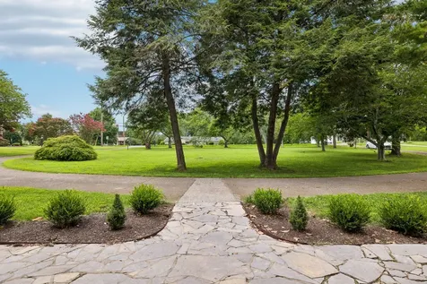 2990 Mcgavock Pike Nashville TN 37214