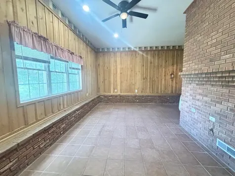 306 Brentwood Street Hopkinsville KY 42240