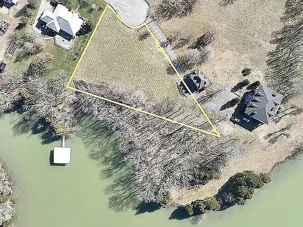 1060 Emerald Valley Drive Castalian Springs TN 37031