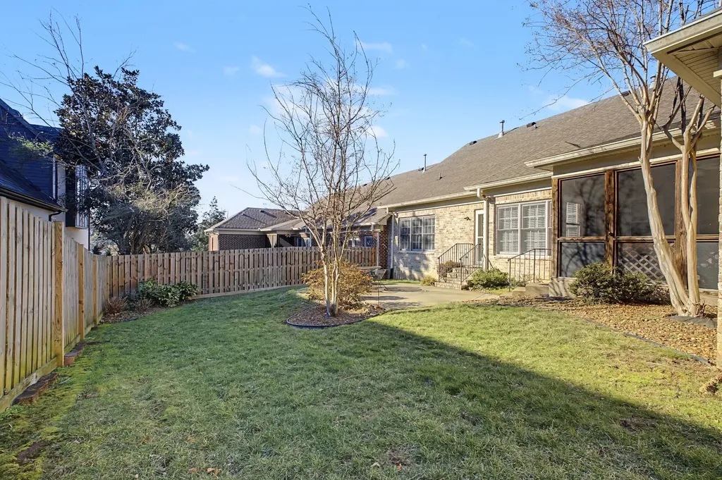 2814B White Oak Drive Nashville TN 37215