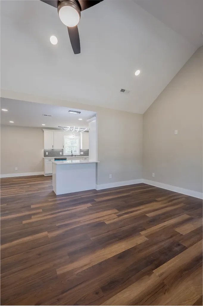 502 Hennessee Avenue Morrison TN 37357