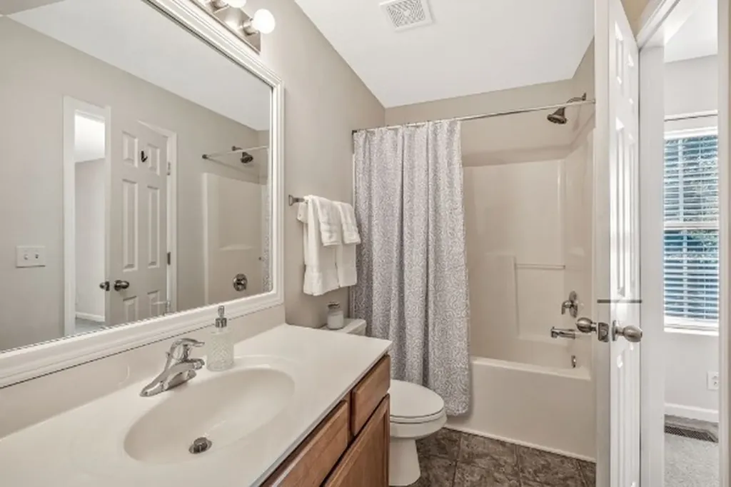 1018 Sitting Bull Crossing Murfreesboro TN 37128