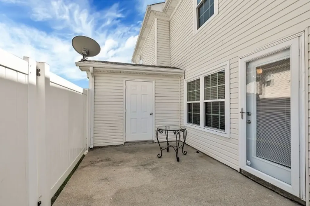 1018 Sitting Bull Crossing Murfreesboro TN 37128
