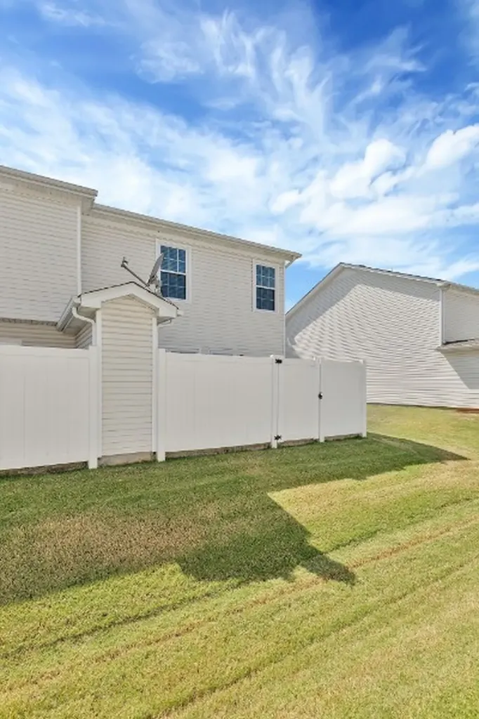 1018 Sitting Bull Crossing Murfreesboro TN 37128