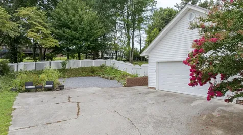 715 Carmen Drive Athens TN 37303