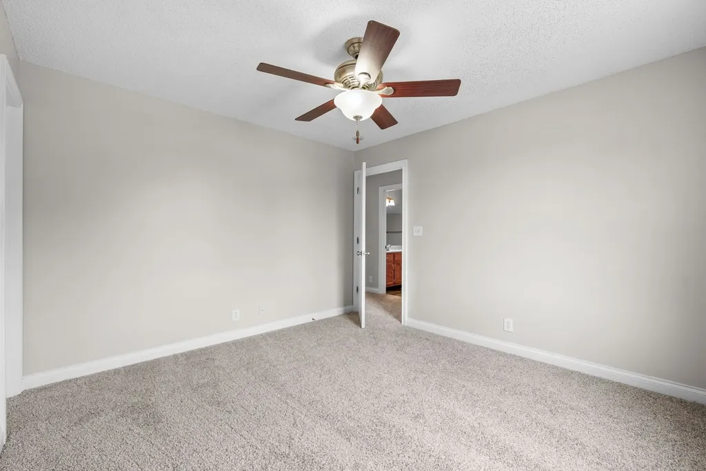 706 Shamrock Court Clarksville TN 37043