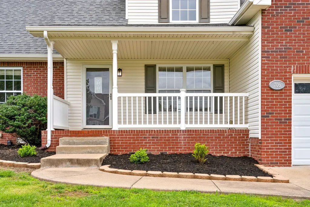 706 Shamrock Court Clarksville TN 37043