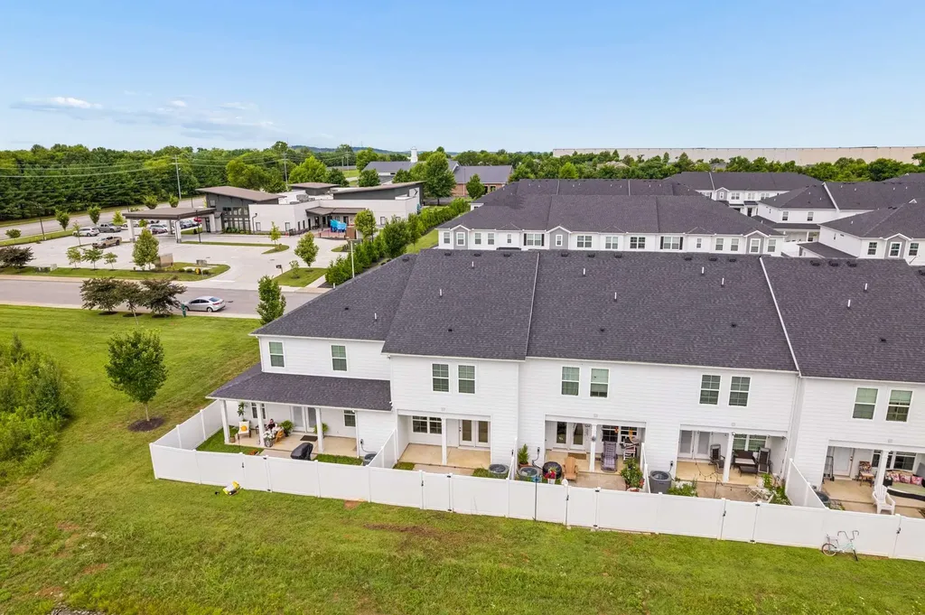 4347 Doral Drive Murfreesboro TN 37127