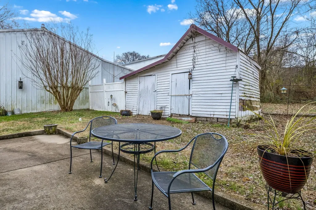 2972 Cainsville Road Lebanon TN 37090