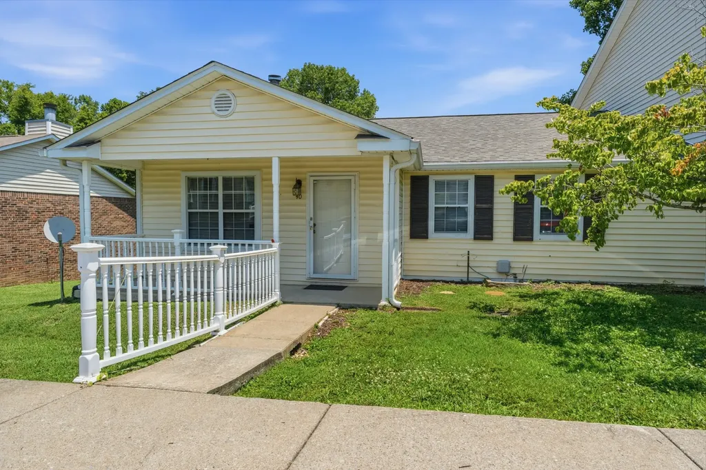 40 Rolling Meadows Drive Goodlettsville TN 37072