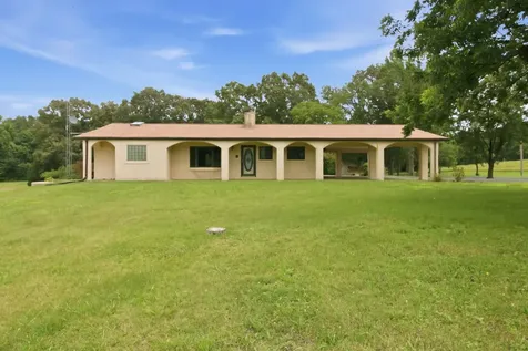 380 Mcintosh Road Paris TN 38242