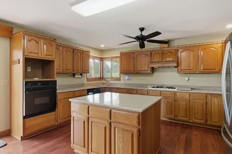 380 Mcintosh Road Paris TN 38242