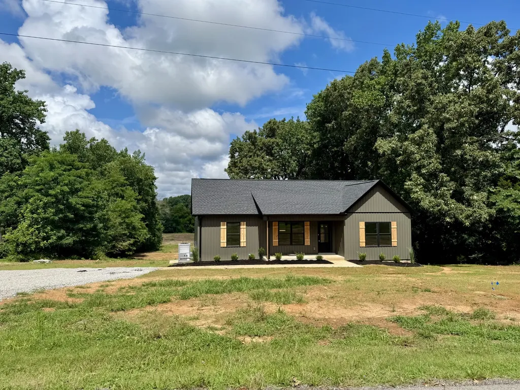 435 Blackey Bandy Road Bethpage TN 37022