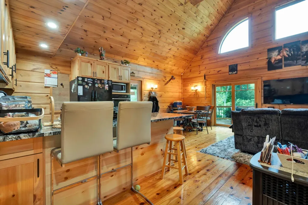 1751 County Road 50 Riceville TN 37370