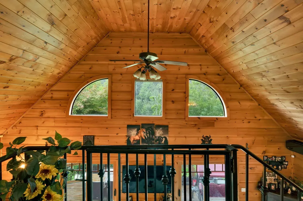 1751 County Road 50 Riceville TN 37370