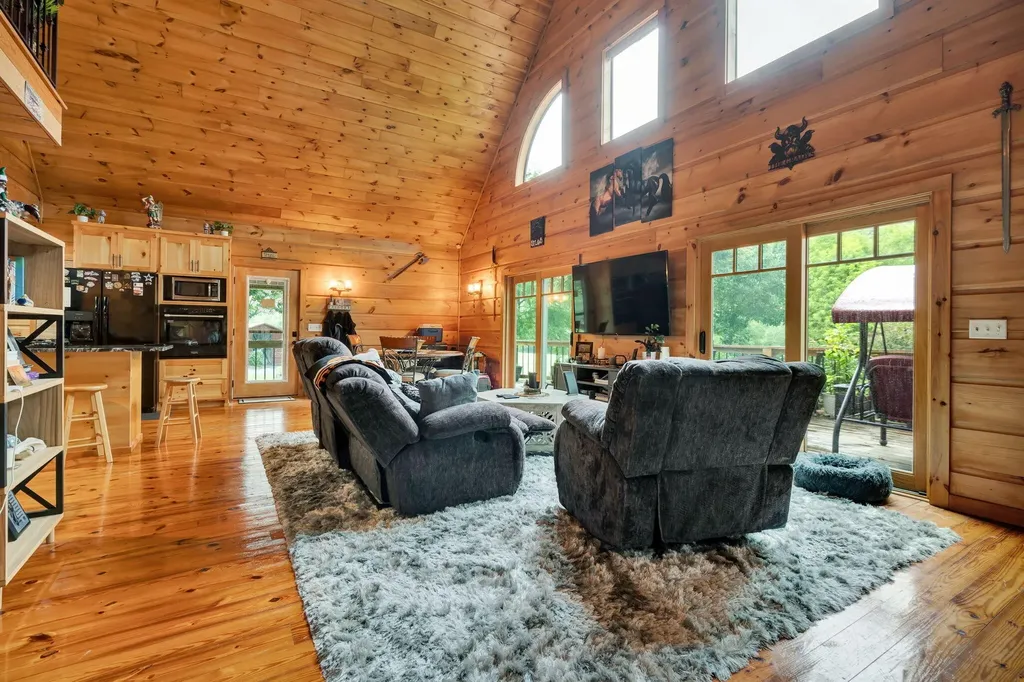 1751 County Road 50 Riceville TN 37370