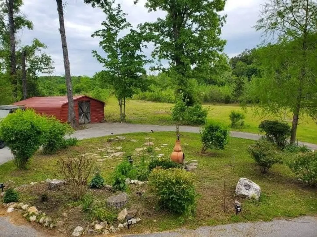 1751 County Road 50 Riceville TN 37370