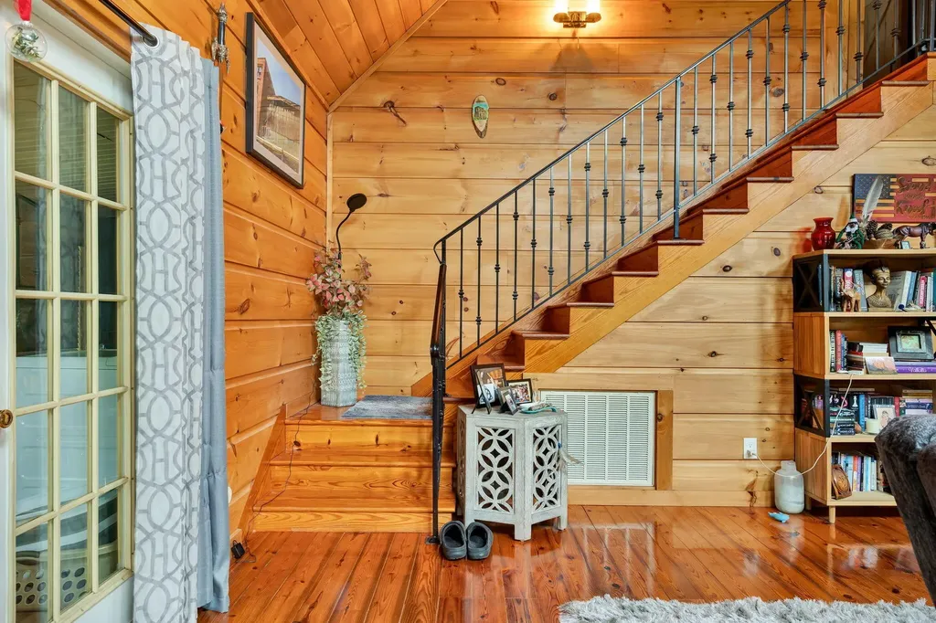 1751 County Road 50 Riceville TN 37370